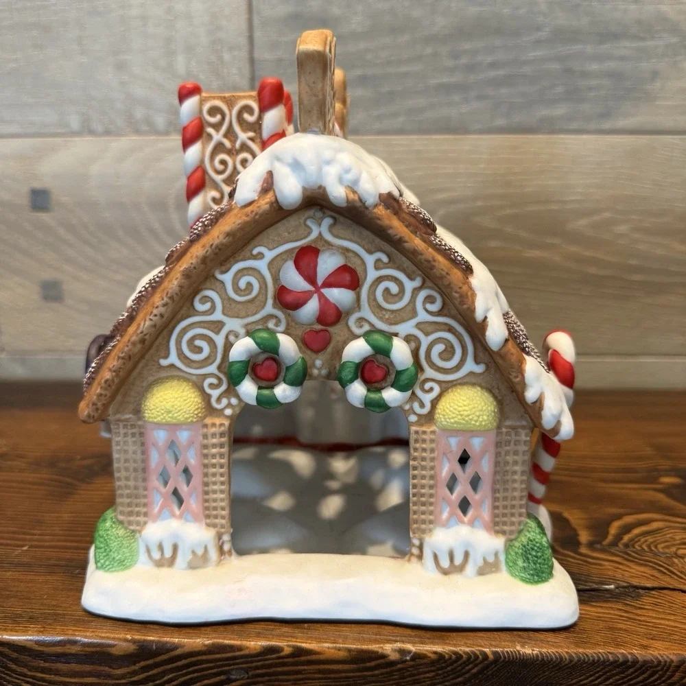 PARTY‎ LITE Ceramic Gingerbread Tealight House P7304 Snow Village Christmas READ